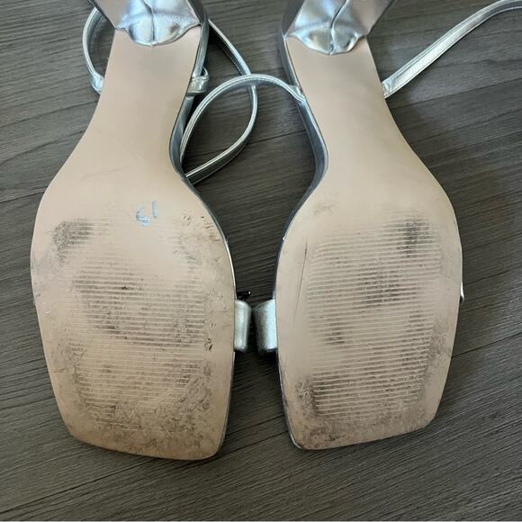 Steve Madden Luxe Metallic Block Healed Strappy Sandal Square Toe Luxe 11M - Picture 8 of 11